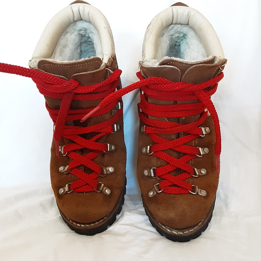 VINTAGE WOMENS ALPINE BROWN SUEDE HIKING BOOTS FAUX FUR LINED SIZE 8.5